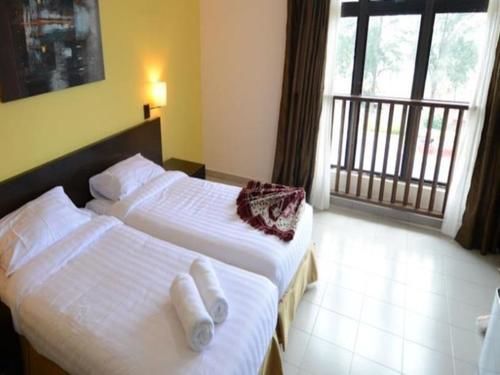 פורט דיקסון Puteri Beach Resort מראה חיצוני תמונה