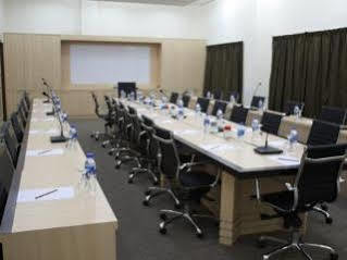 פורט דיקסון Puteri Beach Resort מראה חיצוני תמונה